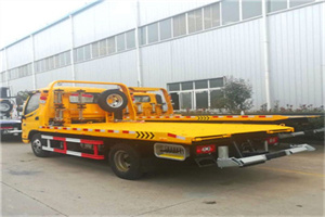 新荣附近拖车救援搭电